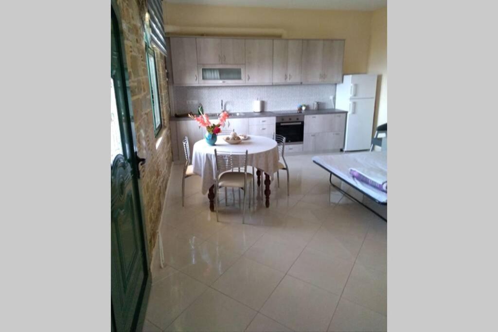 Villa Roses-มอร์เตรี ภายนอก รูปภาพ